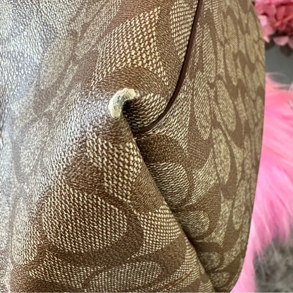 Coach Brown Classic Tote Bag - Picture 15 of 17